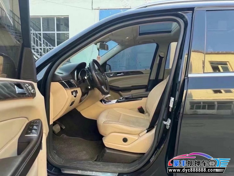 17年奔驰GLE轿车抵押车出售