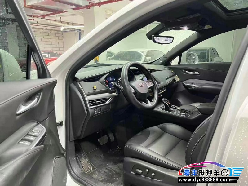 21年凯迪拉克XT4轿车抵押车出售