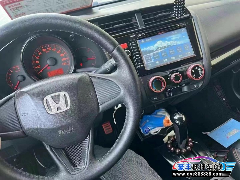 16年本田飞度轿车抵押车出售