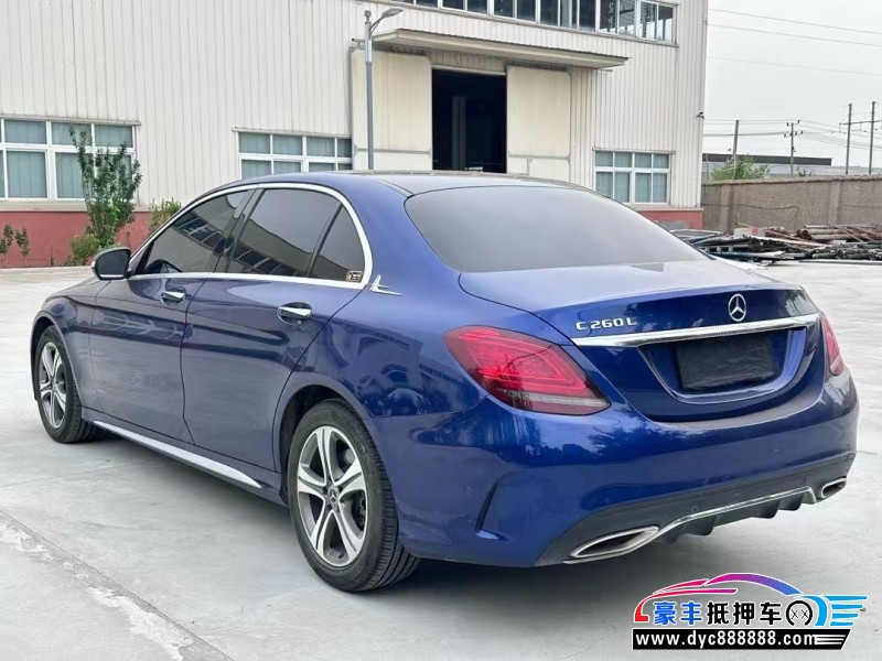 19年奔驰C轿车抵押车出售