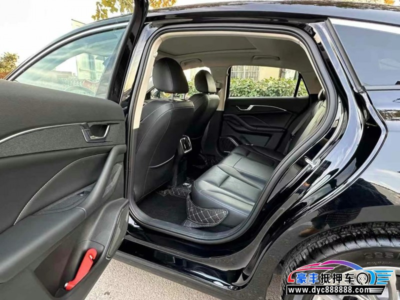 24年奔腾B70轿车抵押车出售