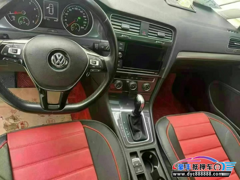 19年大众高尔夫轿车抵押车出售