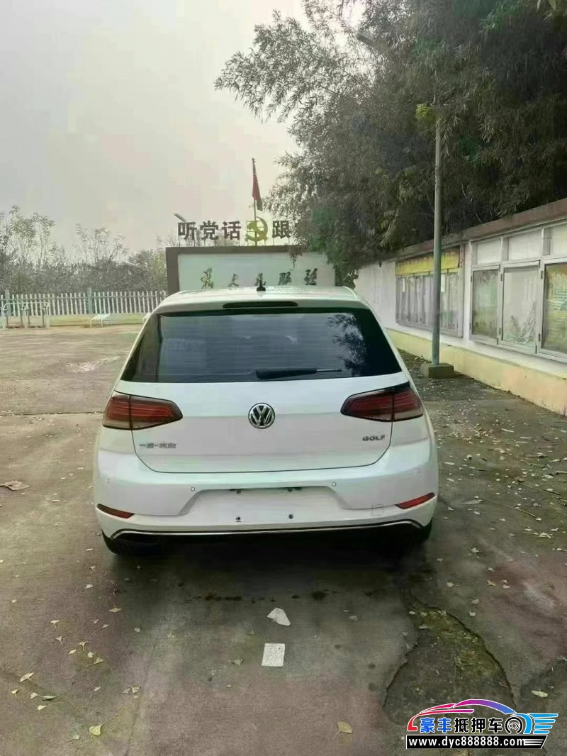 19年大众高尔夫轿车抵押车出售