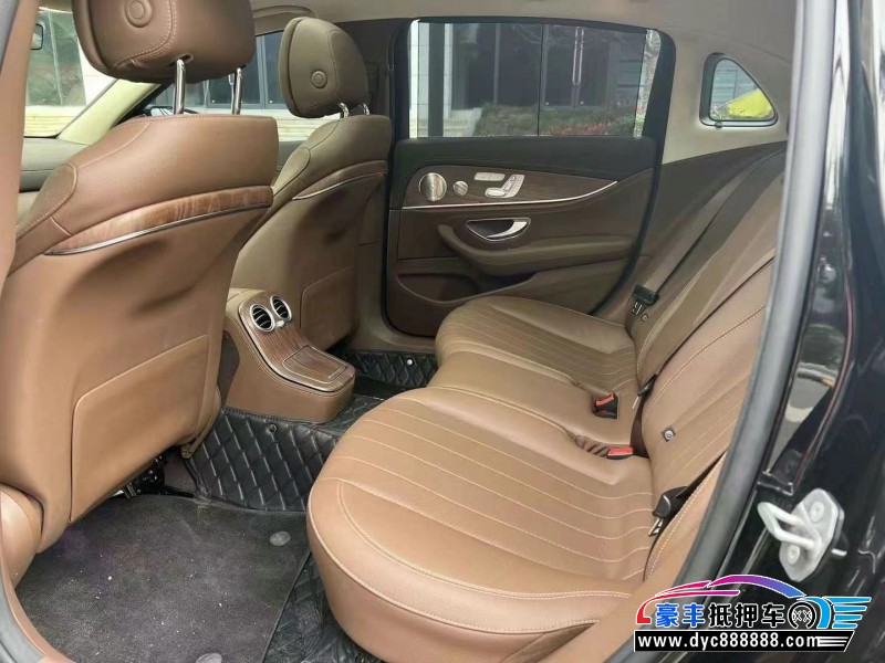 23年奔驰E轿车抵押车出售