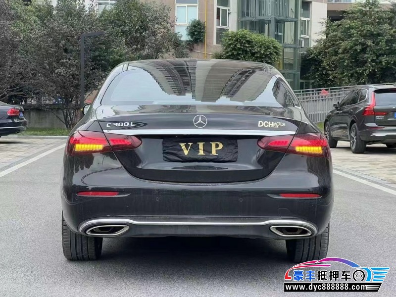 23年奔驰E轿车抵押车出售