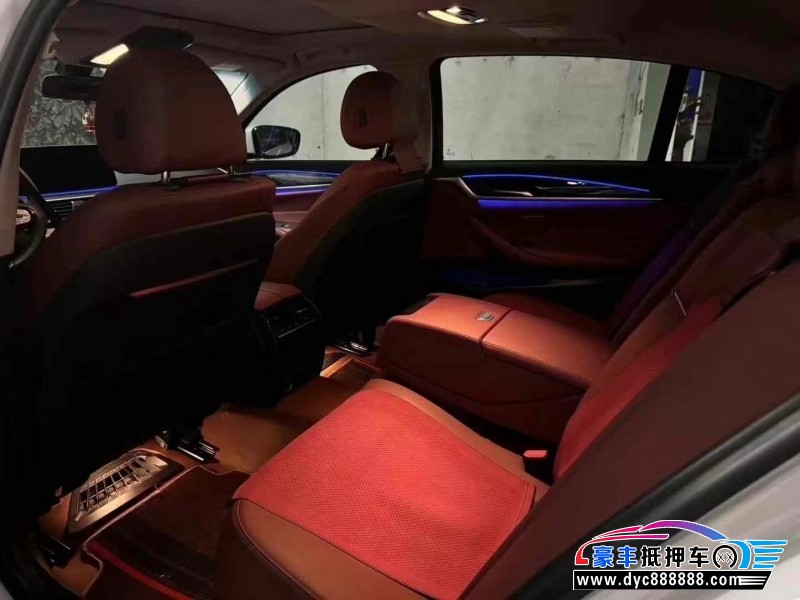 22年宝马5系轿车抵押车出售