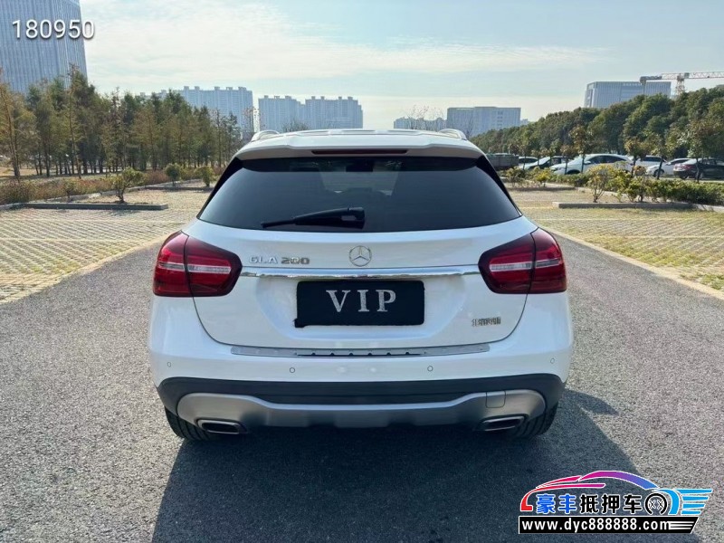 19年奔驰CLA轿车抵押车出售