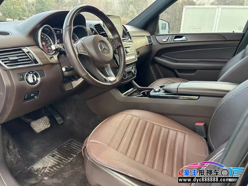 17年奔驰GLE轿车抵押车出售