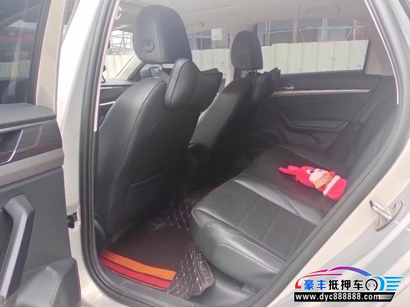 22年大众朗逸轿车抵押车出售