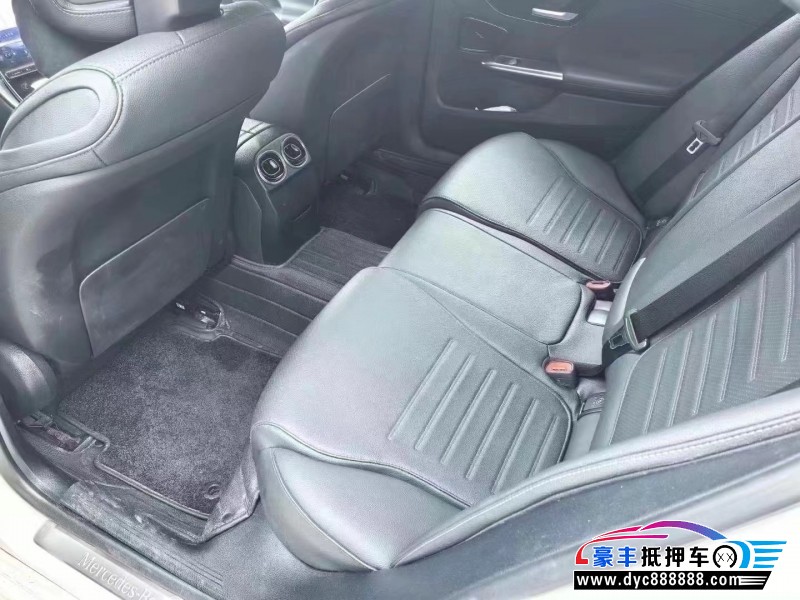 23年奔驰C轿车抵押车出售