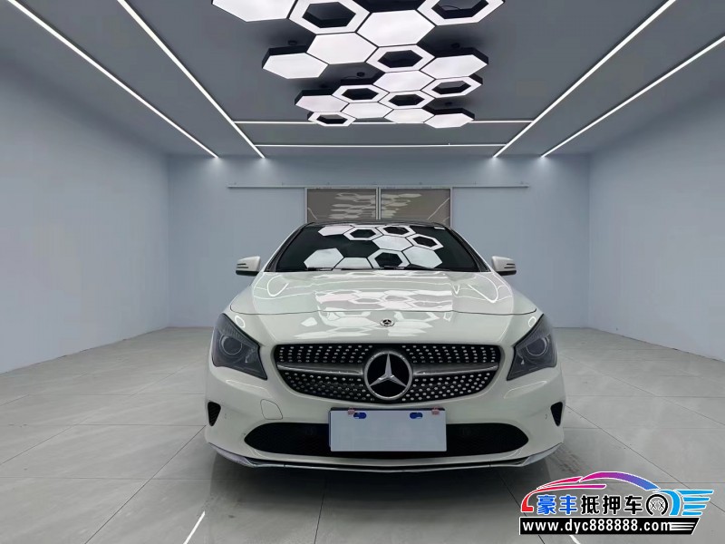 18年奔驰CLA轿车抵押车出售