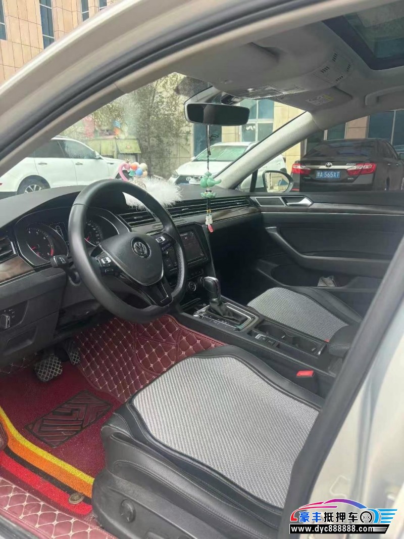 20年大众迈腾轿车抵押车出售