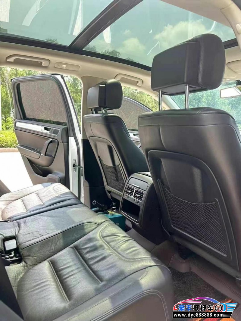 17年大众途锐SUV抵押车出售