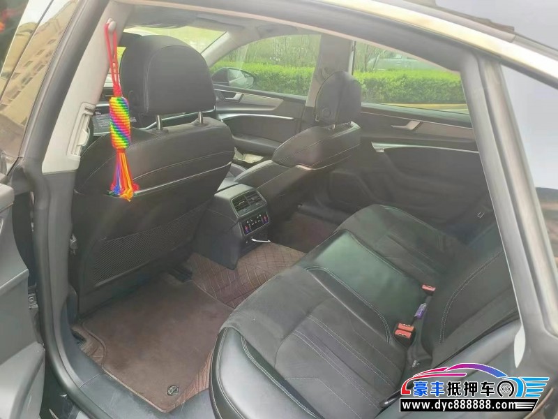 23年奥迪A7轿车抵押车出售