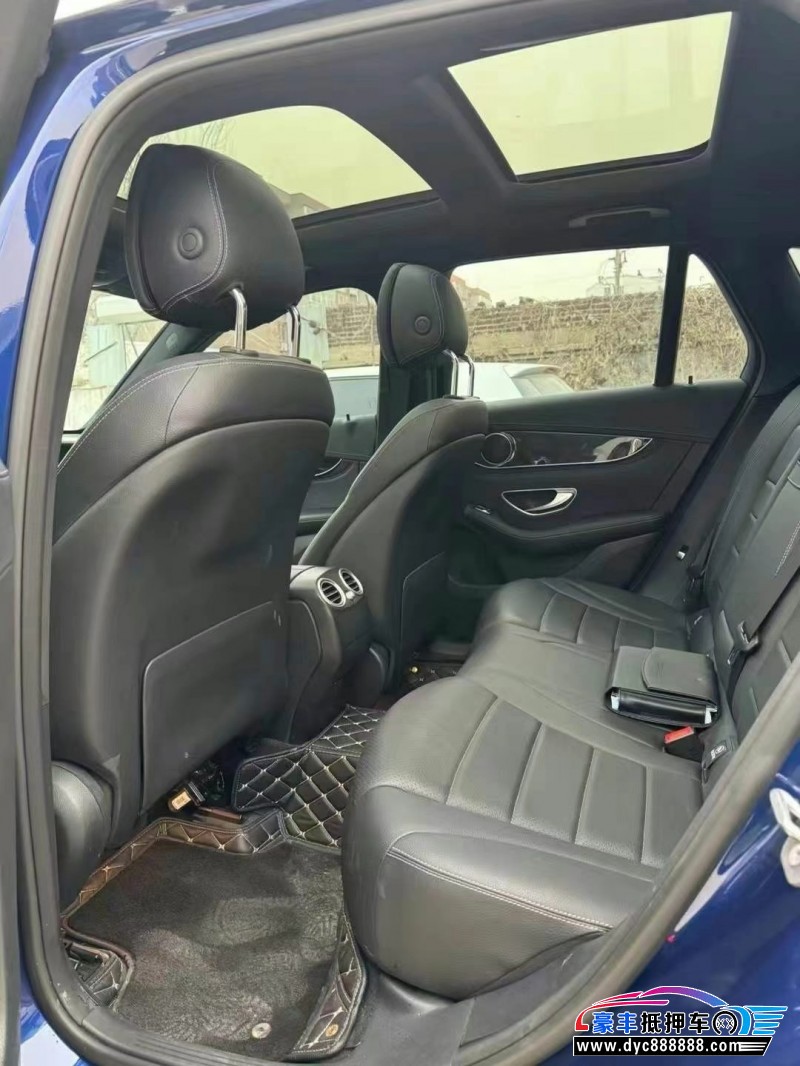 18年奔驰GLC轿车抵押车出售