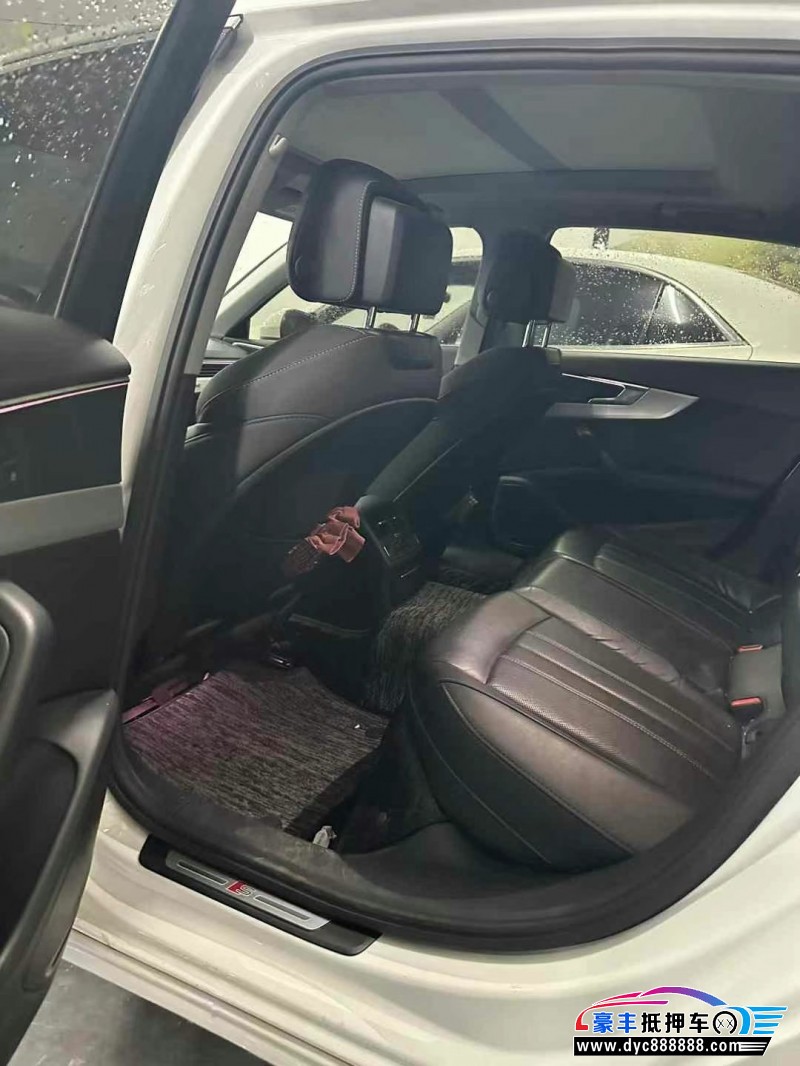 21年奥迪A4L轿车抵押车出售