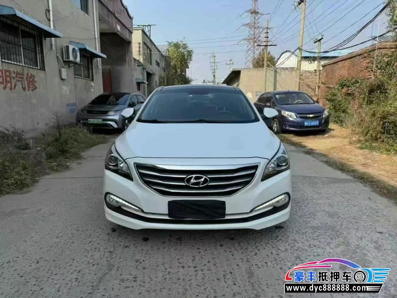 16年现代名图轿车抵押车出售