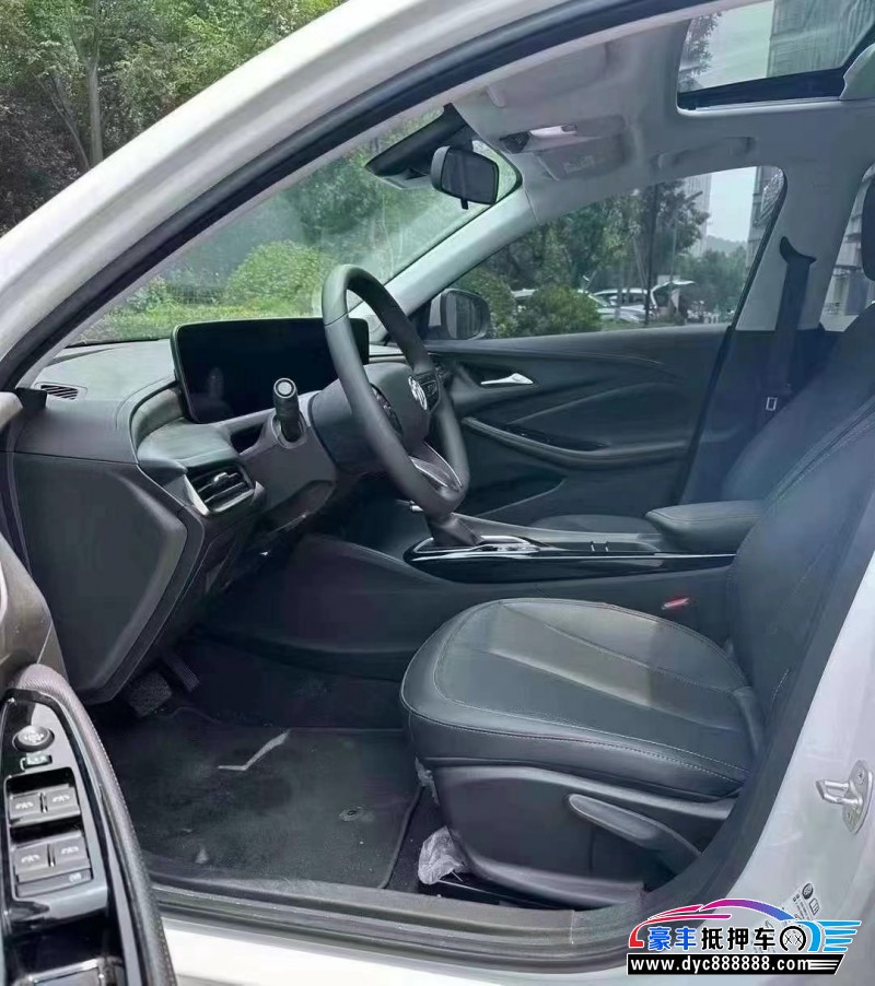 23年别克威朗轿车抵押车出售