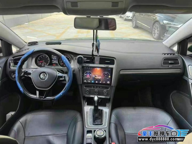 16年大众高尔夫轿车抵押车出售