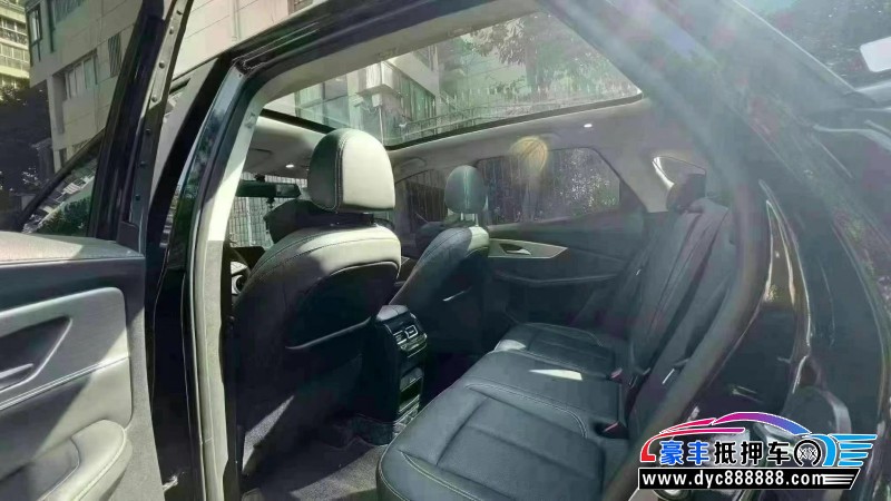 24年东风风行T5轿车抵押车出售