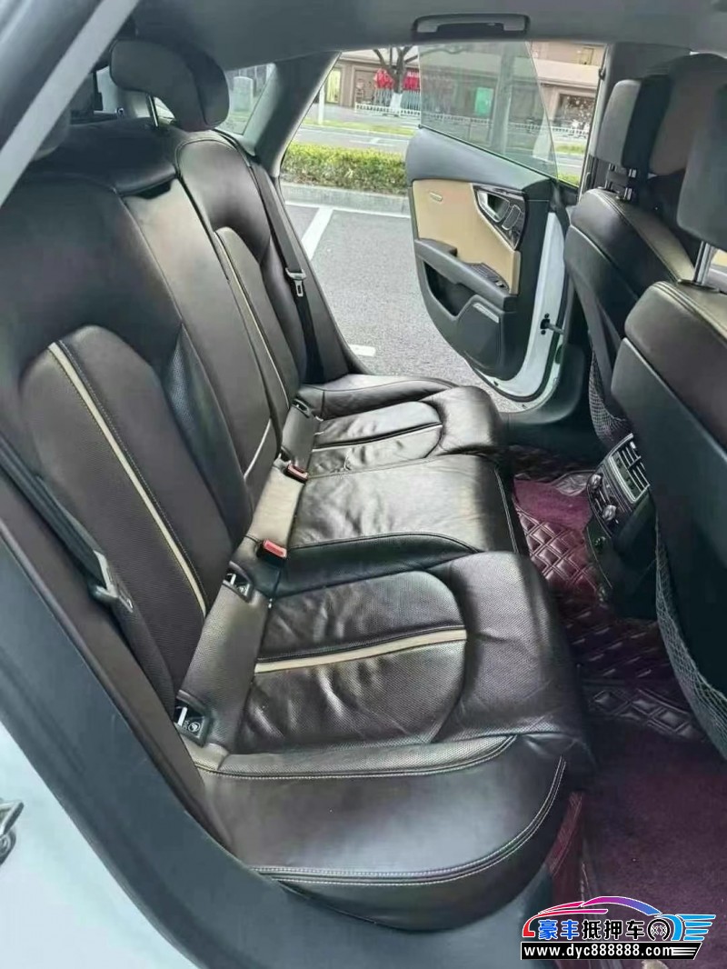 15年奥迪A7轿车抵押车出售