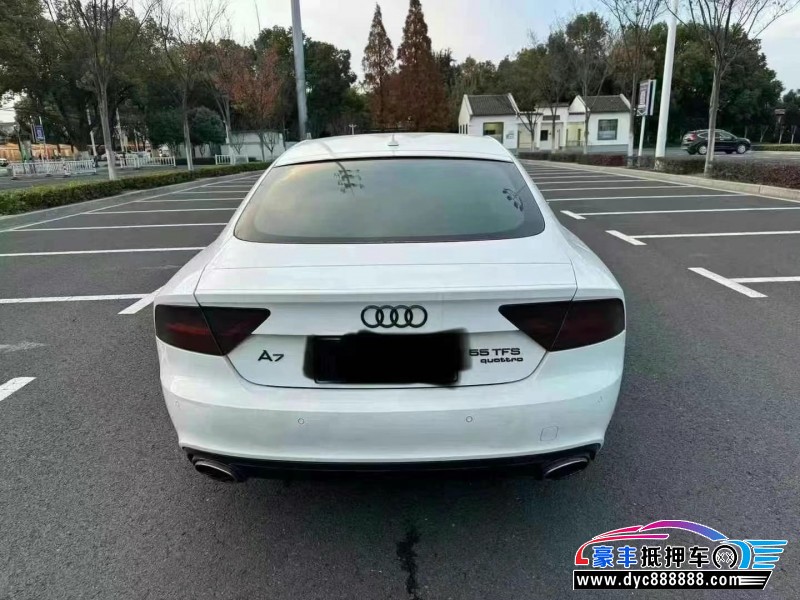 15年奥迪A7轿车抵押车出售