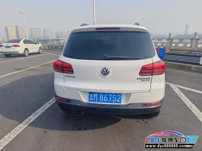 17年大众途观轿车抵押车出售