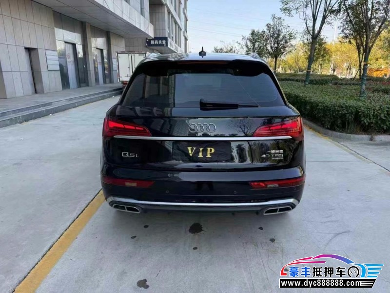 21年奥迪Q5轿车抵押车出售