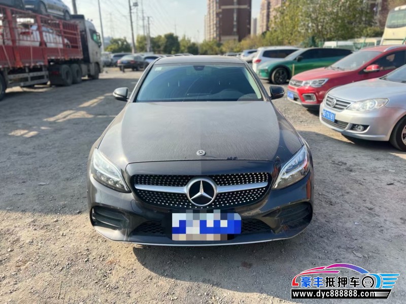 21年奔驰C轿车抵押车出售