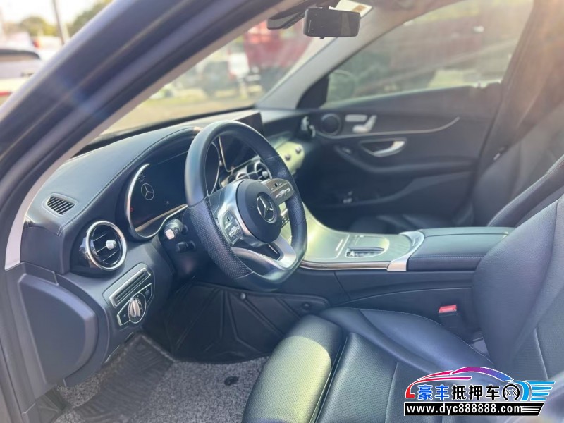 21年奔驰C轿车抵押车出售