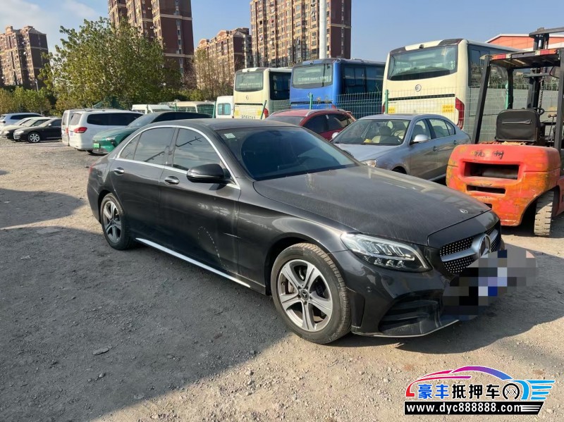 21年奔驰C轿车抵押车出售