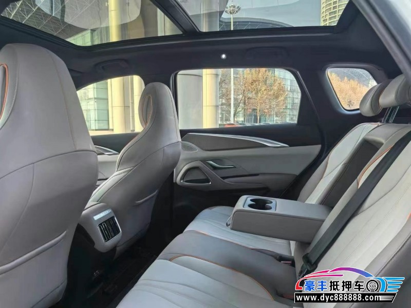 24年比亚迪宋轿车抵押车出售