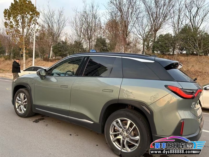 22年蔚来ES6轿车抵押车出售