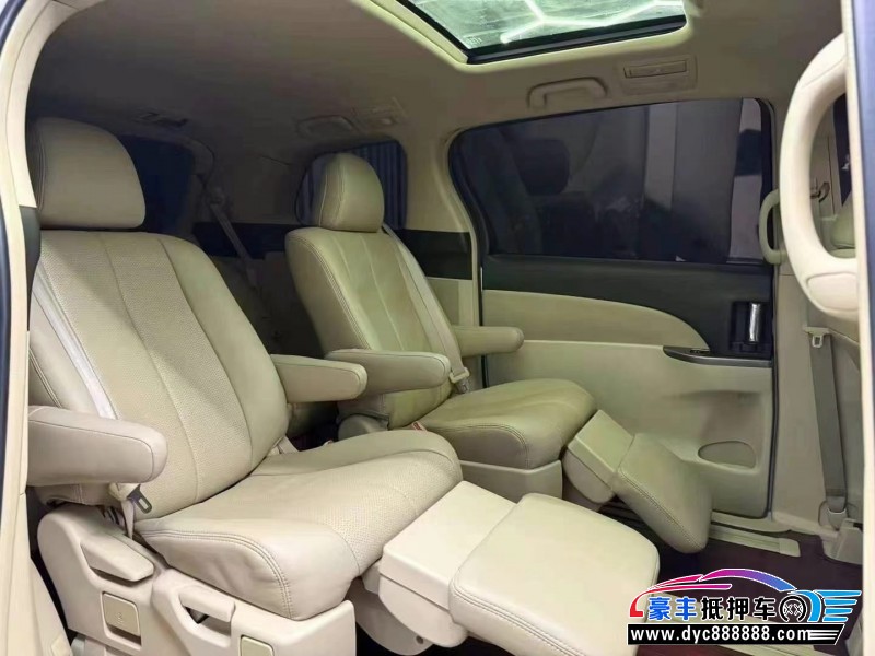 17年丰田普瑞维亚轿车抵押车出售