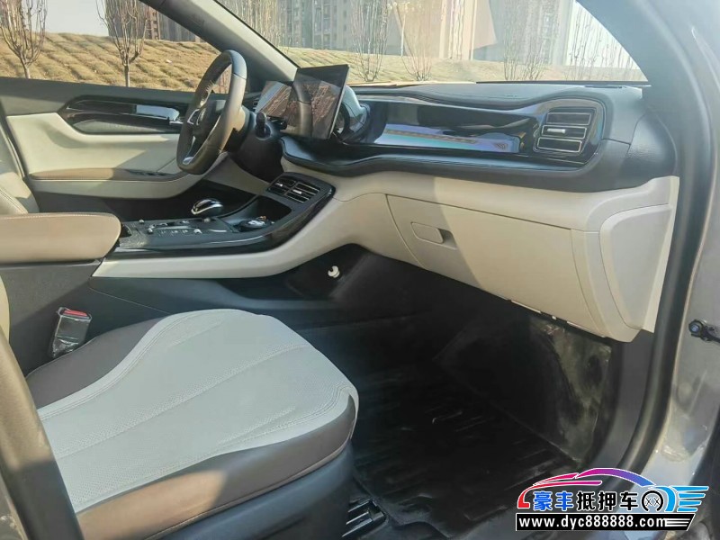 24年比亚迪秦轿车抵押车出售