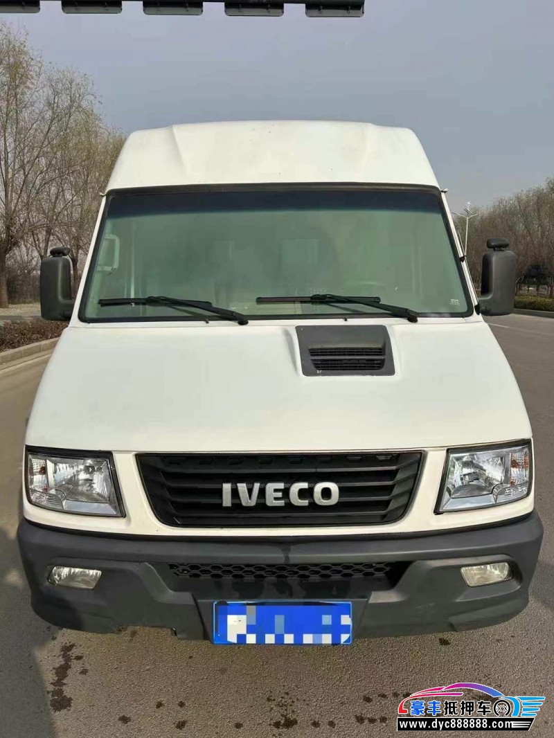 21年依维柯得意轿车抵押车出售