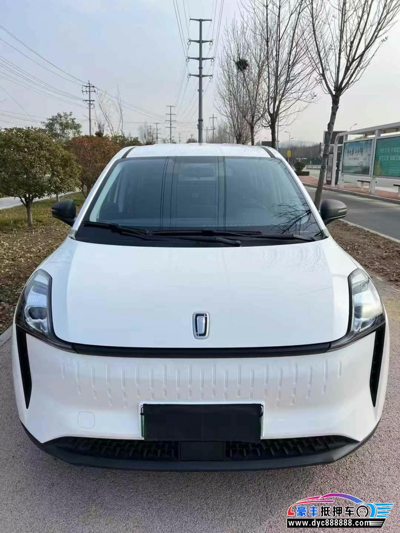 23年奔腾E05轿车抵押车出售