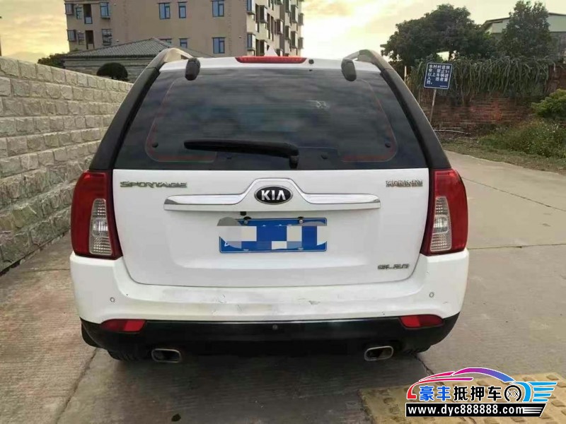 15年起亚狮跑轿车抵押车出售