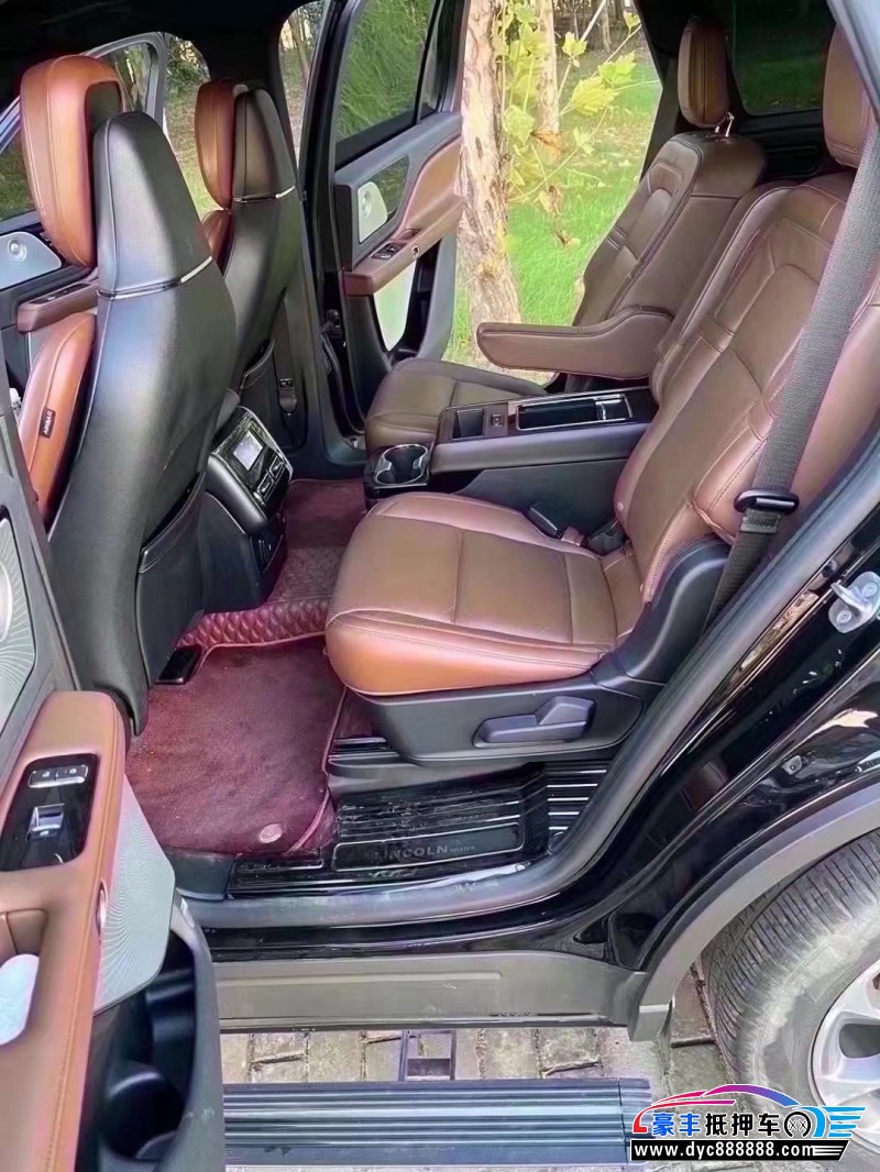 21年林肯飞行家轿车抵押车出售
