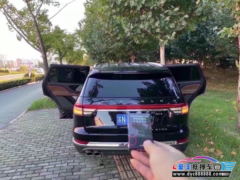 21年林肯飞行家轿车抵押车出售