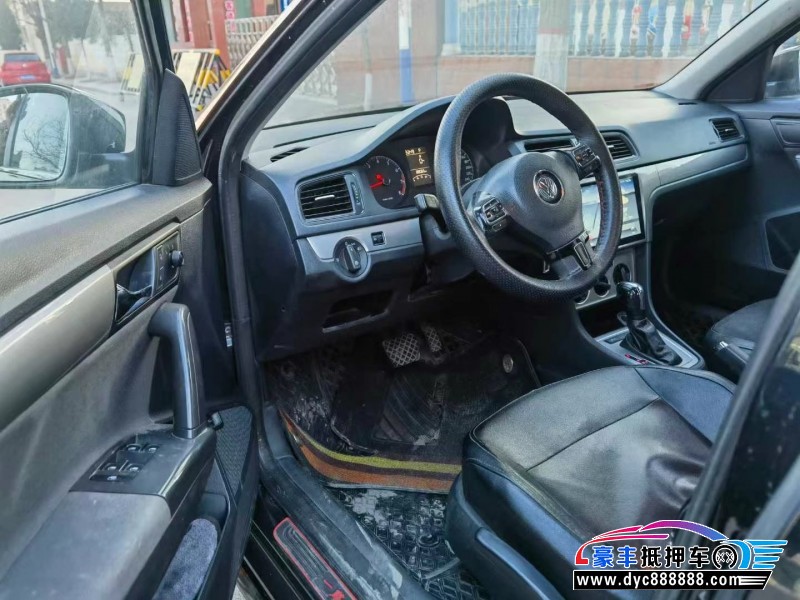 16年大众朗逸轿车抵押车出售