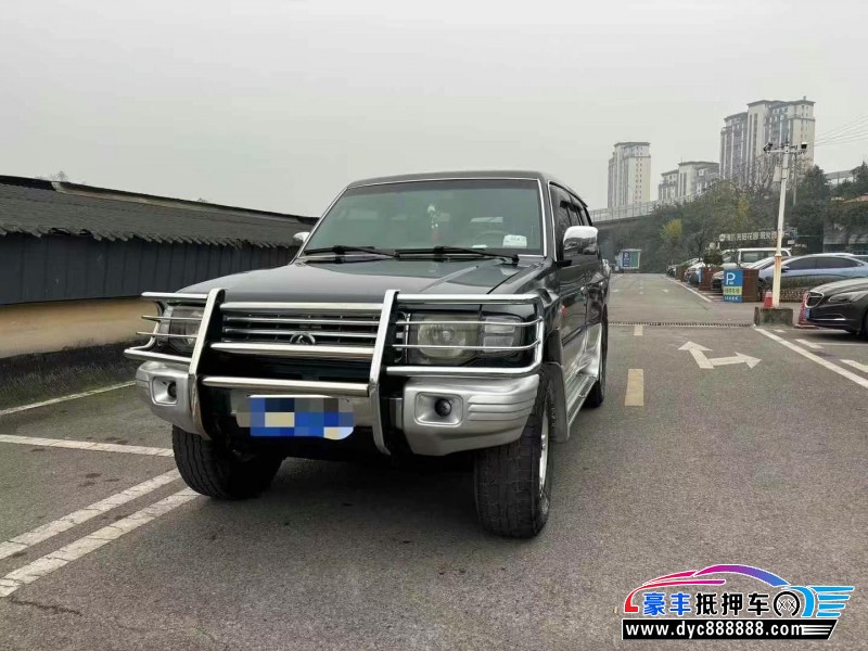 10年猎豹汽车黑金刚轿车抵押车出售