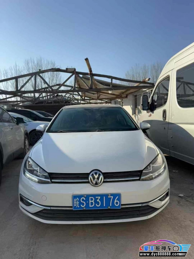 19年大众高尔夫轿车抵押车出售