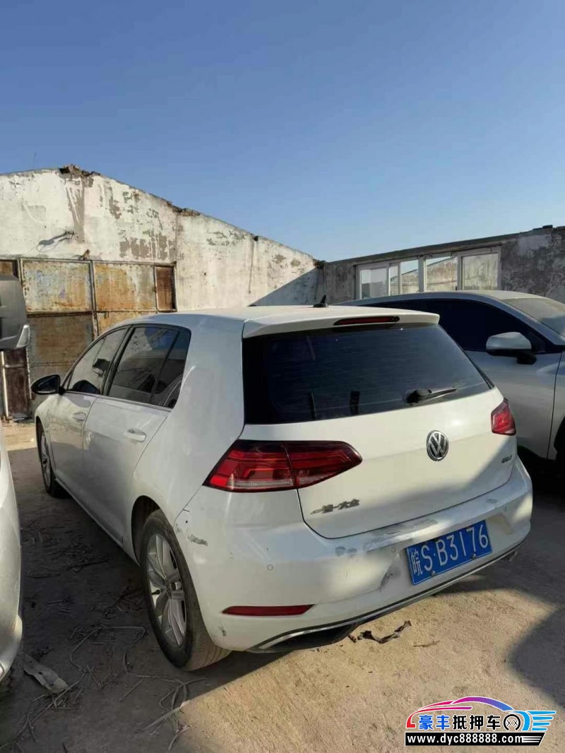 19年大众高尔夫轿车抵押车出售