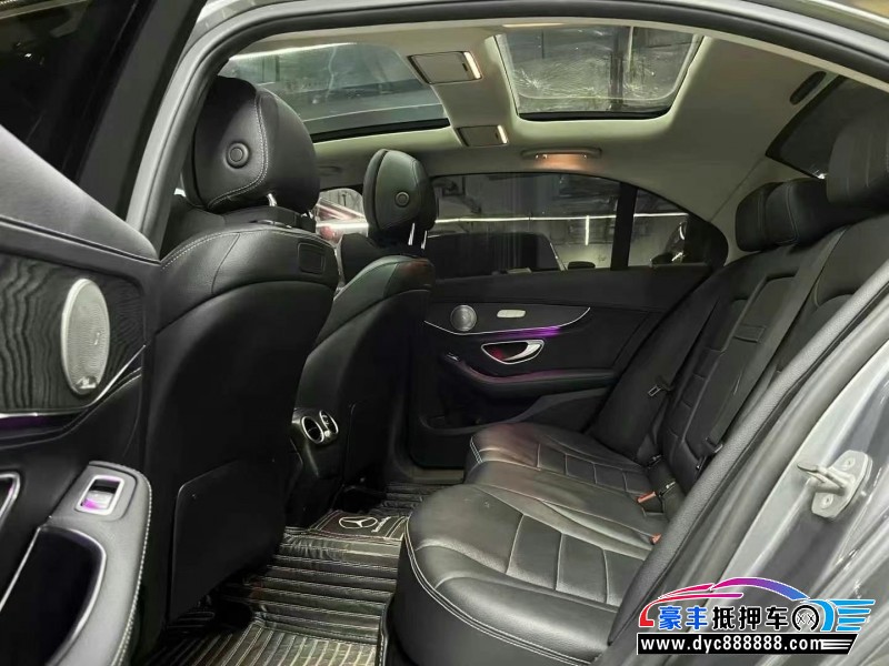 18年奔驰C轿车抵押车出售