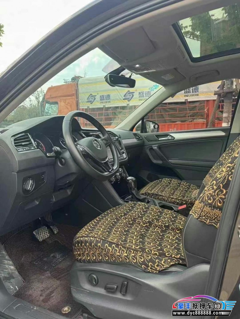 17年大众途观L轿车抵押车出售