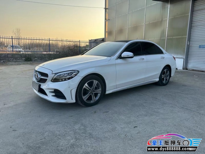 20年奔驰C轿车抵押车出售