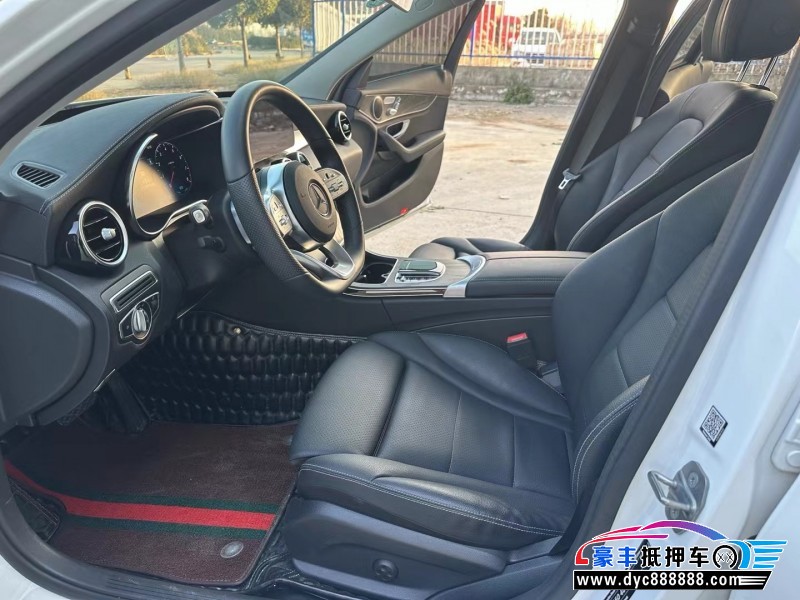 20年奔驰C轿车抵押车出售