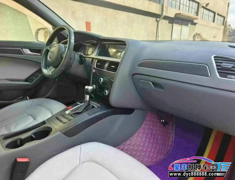 16年奥迪A4L轿车抵押车出售