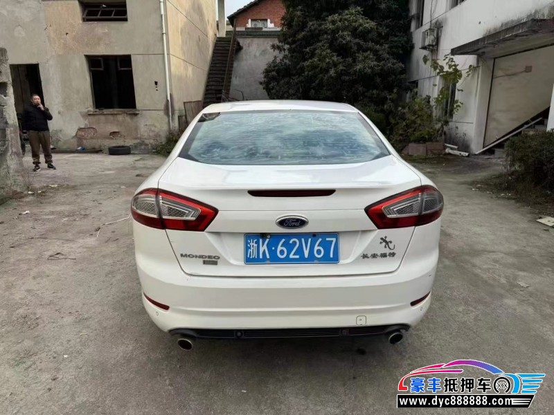 13年福特蒙迪欧轿车抵押车出售